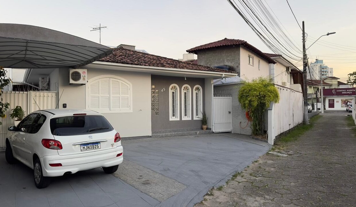 WhatsApp Image 2025-10-08 at 13.31.28 (1)