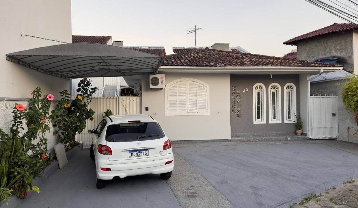 WhatsApp Image 2025-10-08 at 13.31.28 (2)