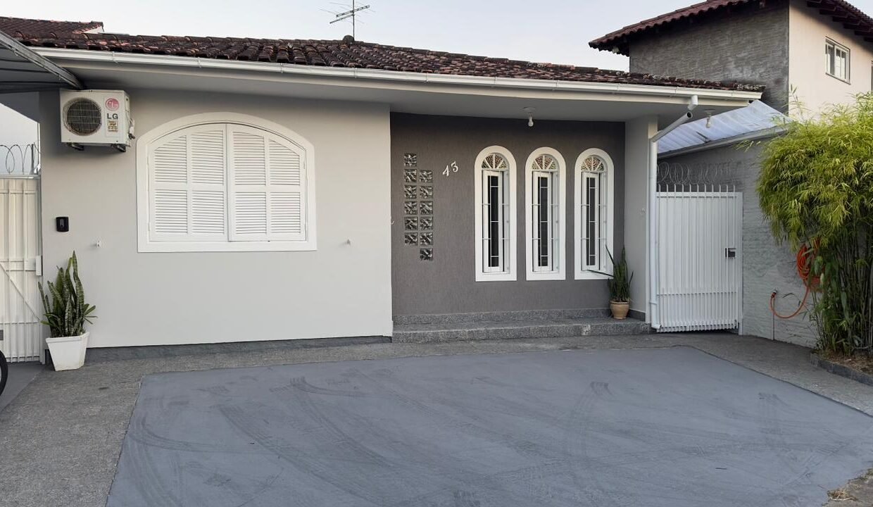 WhatsApp Image 2025-10-08 at 13.31.28 (3)